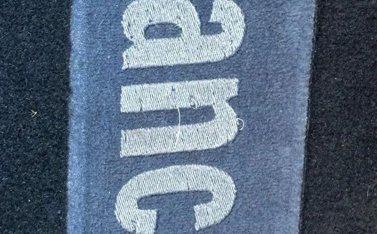 Suzuki Swift 1 WŁASCICIEL SERWIS 2XKOŁA Klima Grzane Fotele Pełna elektryka full