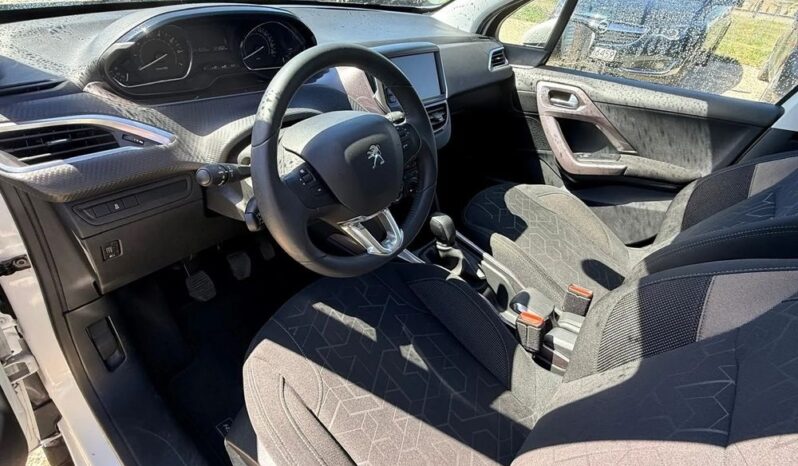 Peugeot 2008 1.2 VTi Allure full