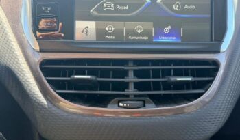Peugeot 2008 1.2 VTi Allure full