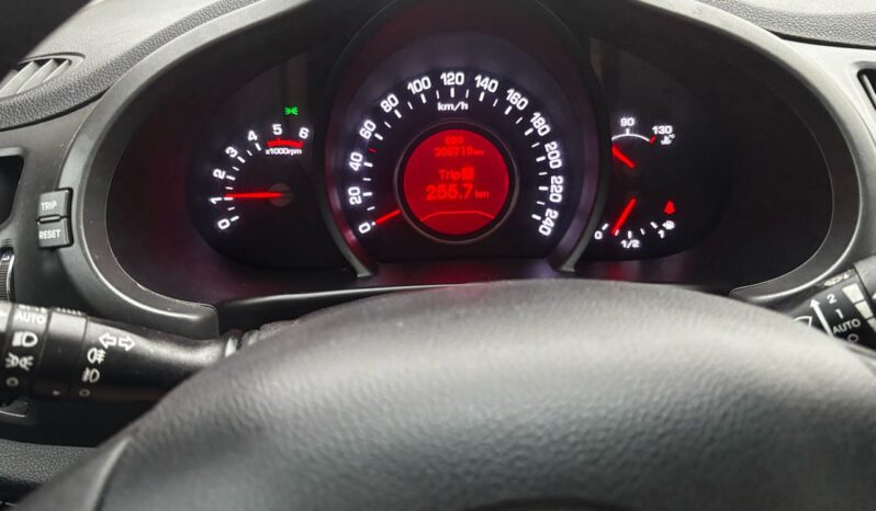 KIA SPORTAGE BUSINESS LINE 4X4 HAK PANORAMA SKÓRY NAVI PDC SERWIS full