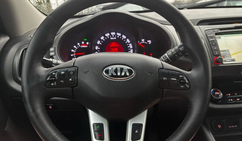 KIA SPORTAGE BUSINESS LINE 4X4 HAK PANORAMA SKÓRY NAVI PDC SERWIS full