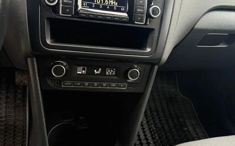 Volkswagen Polo 1.2 TSI Highline full