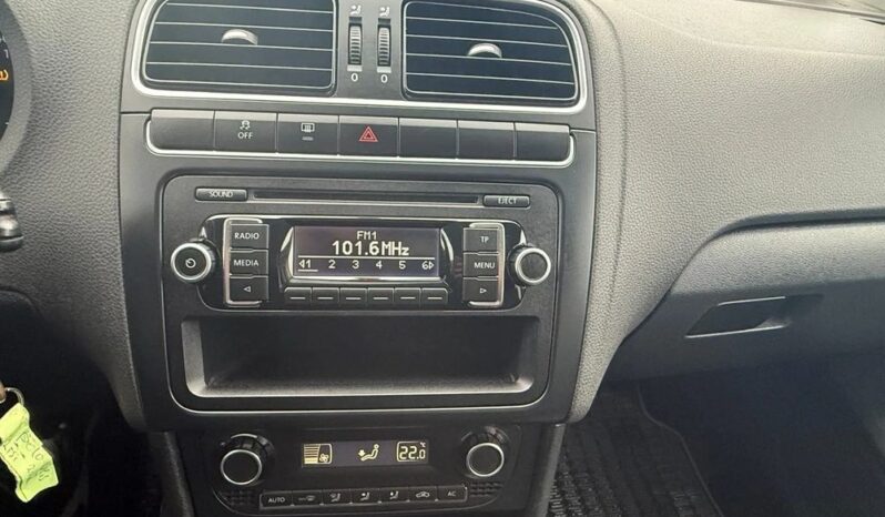 Volkswagen Polo 1.2 TSI Highline full