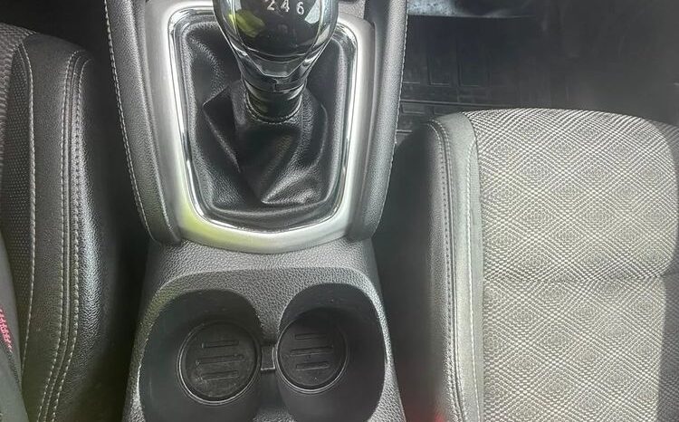 Nissan Qashqai 1.6 dCi DPF tekna full