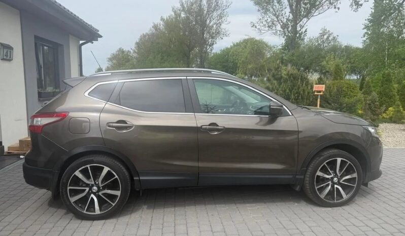 Nissan Qashqai 1.6 dCi DPF tekna full