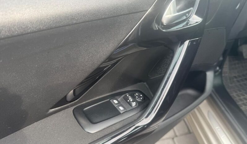 Peugeot 208 1.4 VTi Active full