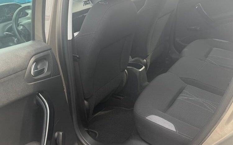 Peugeot 208 1.4 VTi Active full