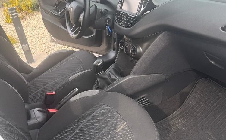Peugeot 208 1.4 VTi Active full