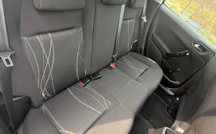Peugeot 208 1.4 VTi Active full